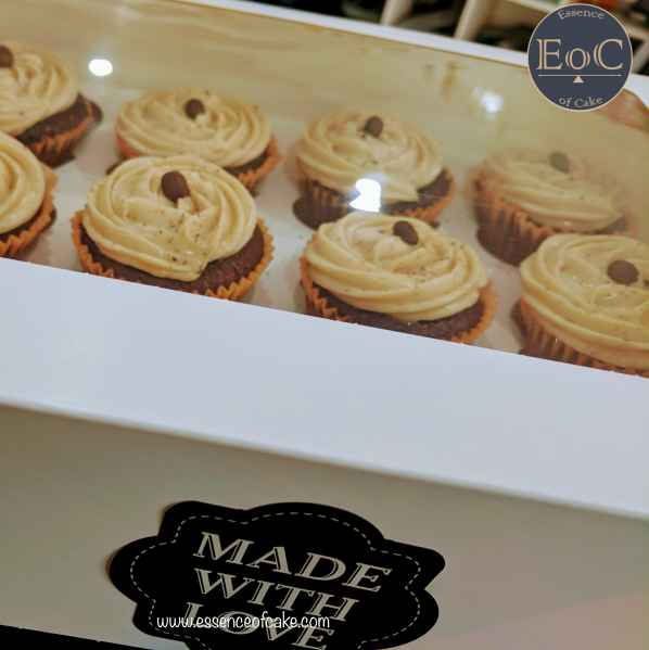 Corporate & Event Cakes / Cupcakes